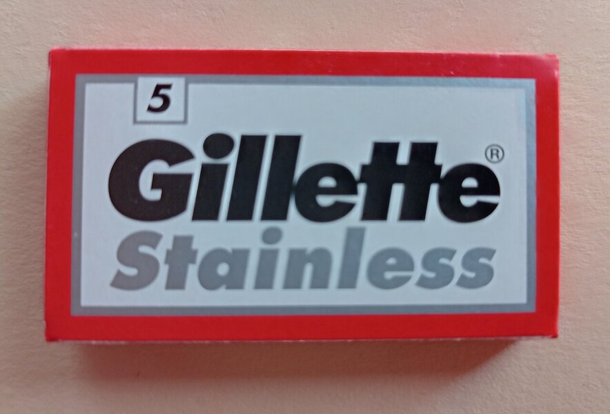 Gillette_Stainless_2.jpg