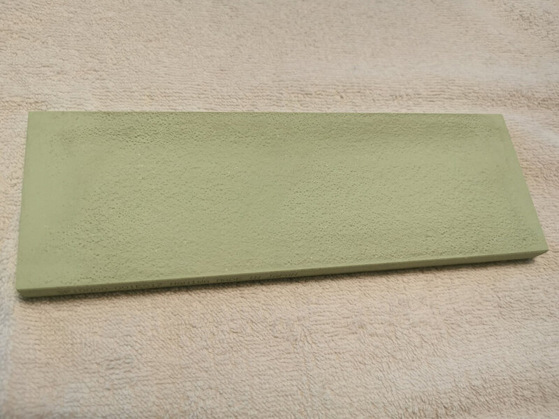 Naniwa_Super_Stone_10k_nach_Anwendung_01.jpg