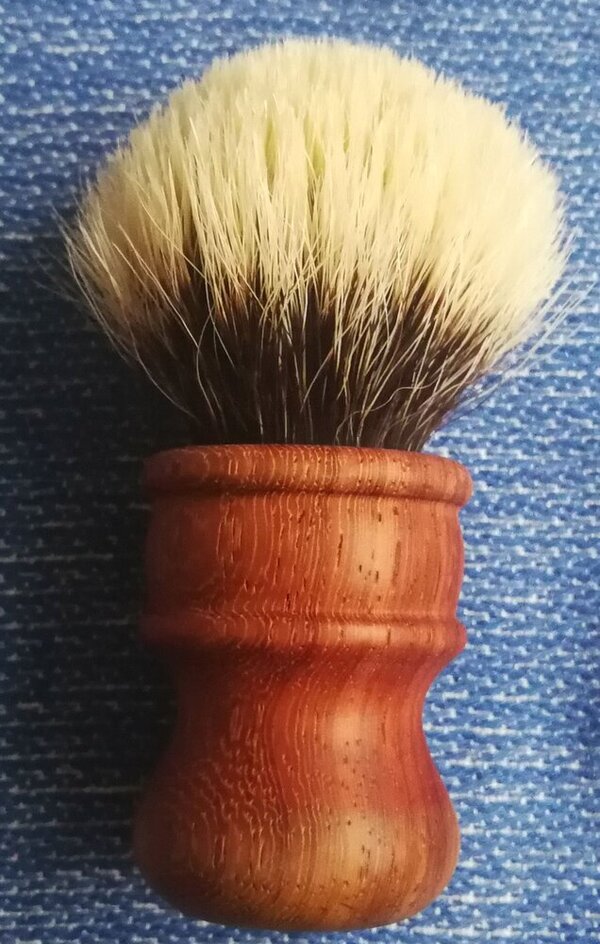 Rasurkult Padouk 2-Band SHD Silberspitz (24mm) feucht.jpg