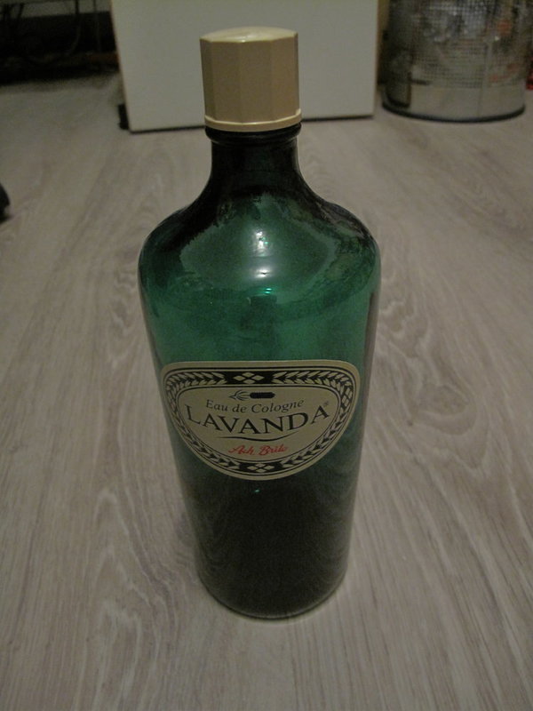Lavanda_EdC_Flakon.JPG
