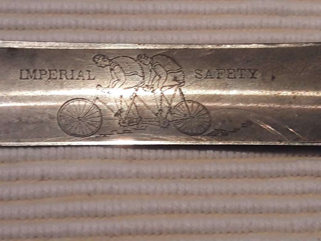 42827399il.jpg