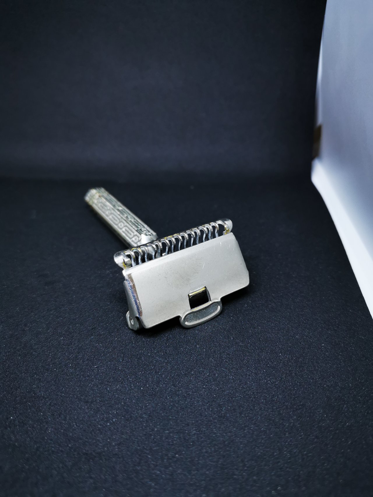 40357329vq.jpg
