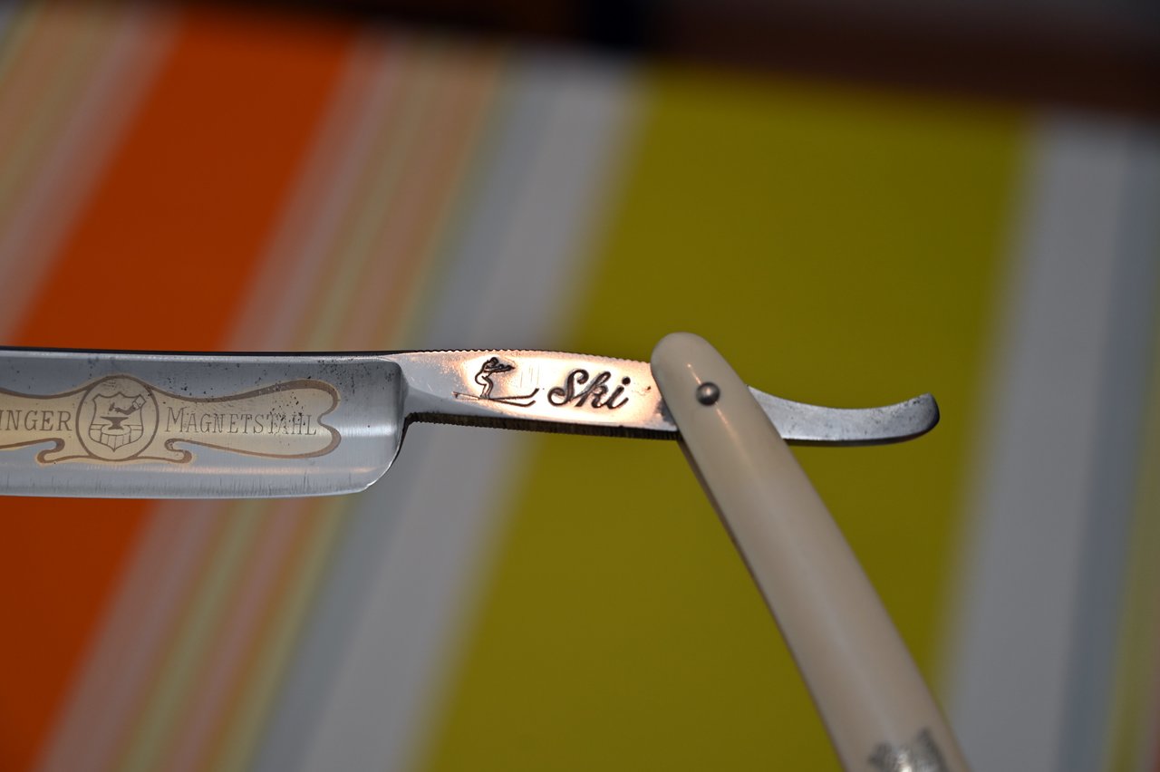 39359195ch.jpg